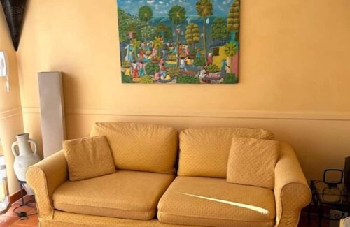 Pillerie – Bootz House | Charming Guest House with Heated Pool for Family Getaways