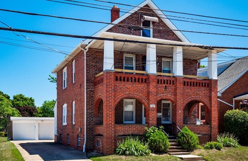 Wickliffe House | Wickliffe Home: Family-Friendly Retreat Near Downtown CLE