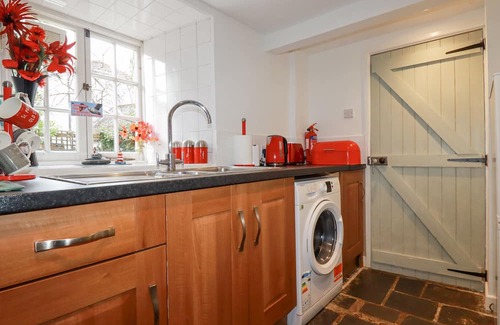 Ladock Cottage | Pet-Friendly Mill Retreat with Garden in Beautiful Summercourt