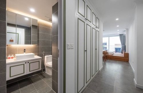 Old Quarter Apartment | Elegant SUZEY Residence: 5-Star Comfort with Unique Amenities
