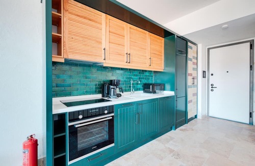 Alacati Apartment | Cozy Flat with Pool & Balcony, Steps from the Beach