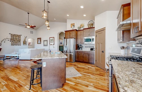 Montrose House | Inviting Home with Mountain Views, Pool & Spa Access