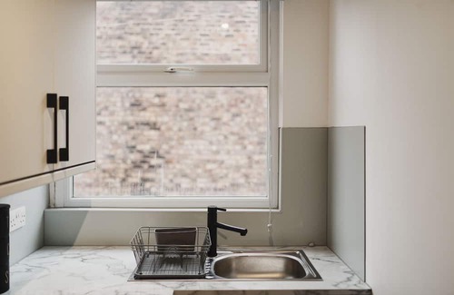 Liverpool Apartment | Garmoyle Road Flat 2