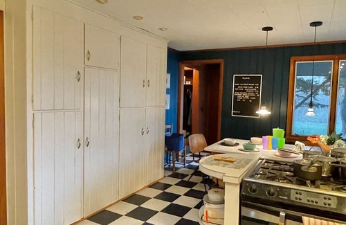 Portland House | Pet-Friendly Year Round Lake House with Kitchen Access
