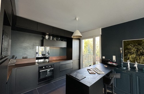 Meudon Apartment | Elegant Apartment with Eiffel Tower Views and Terrace Oasis