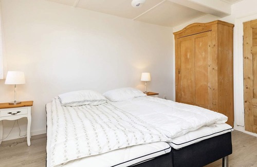 Guldborg House | Cozy 6-Person Holiday Home with Ocean View in Guldborg
