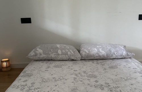 San Juan de Alicante Ski Chalet | Relaxing House with Private Pool in Scenic Alicante