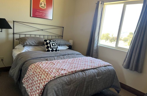 Mancos Apartment | Discover Valle Verde Guesthouse: Family and Pet Friendly