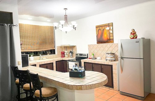 Desamparados House | Convenient La Choza: Pet-Friendly Retreat near SJO Airport