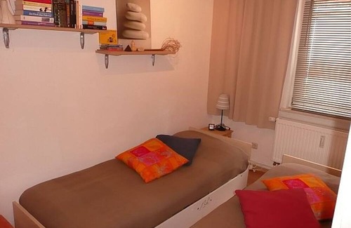 Zudar Apartment | Family-Friendly Ocean View at Rügen Fewo 168