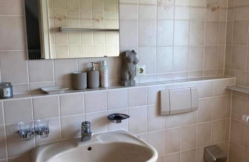Britzingen Apartment | Cozy Ferienwohnung Vogesenblick with Kitchen & Breakfast