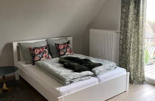 Britzingen Apartment | Cozy Ferienwohnung Vogesenblick with Kitchen & Breakfast