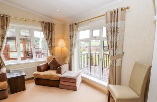 Tunstall Cabin | Family-Friendly Stays at The Fairhaven Hotel