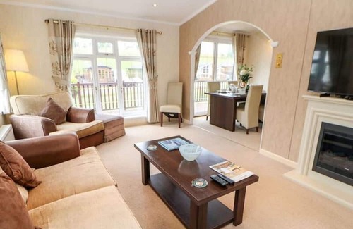 Tunstall Cabin | Family-Friendly Stays at The Fairhaven Hotel