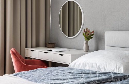 Palmovka Apartment | Convenient City Buzz Apartment Near O2 Arena for 6 Guests