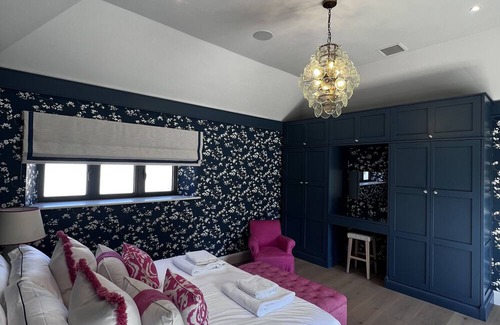 Aldingbourne House | Luxury two bed cottage not far from the festivities of Goodwood