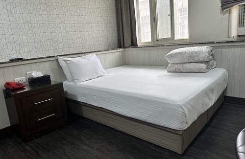 Luodong House | Budget-Friendly JianGuo Hotel with Child Friendly Amenities
