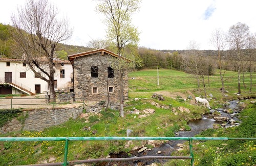 Llanars House | Inviting Holiday Home 'El Molí De Can Culí' with Terrace & Wi-Fi