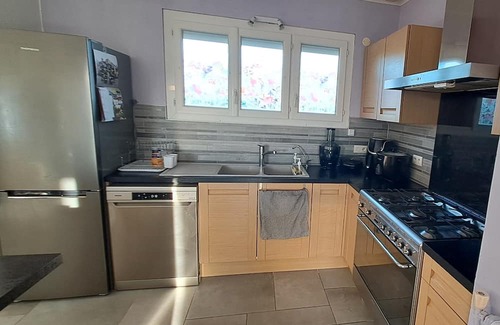 Villeneuve-sur-Lot Villa | Villa Near Olympic Training Center - Family Friendly Stay