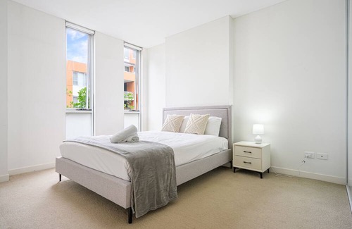 Pymble Apartment | Convenient Gordon 2Br near Train Station & Shopping