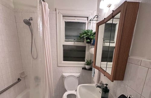 Inner Parkside House | Serene of Sunset, historical house, and peaceful neighborhood. Comfortable room.