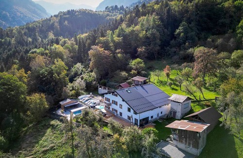 Scionzier House | Cozy MARCELLY Room with Pool and Ocean View Awaits You