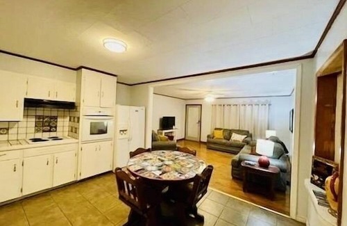 Batesville House | Relaxing Retreat: Your Perfect Home Away from Home
