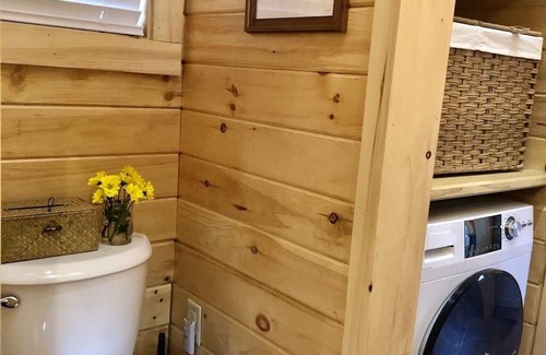 Hendersonville Cabin | New Cedar Log Cabin in Blue Ridge Mountains with Fiber Internet