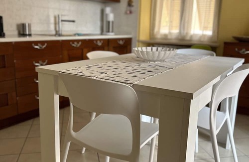 Varazze Apartment | Casa al Mare: Family-Friendly Stay Steps from the Sea