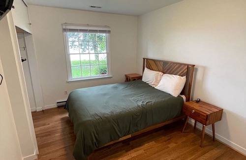 Bellamy House | Welcoming Retreat on The York River with Breakfast Included