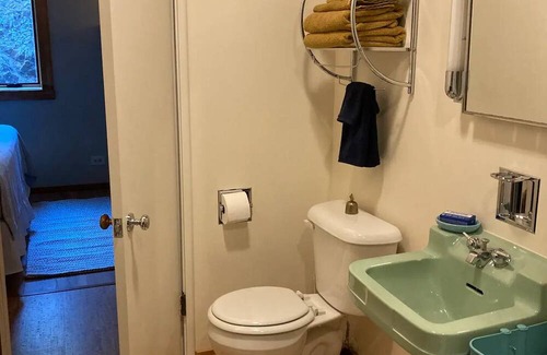 Butte Apartment | Cozy Child-Friendly Stay on the Westside Awaits You