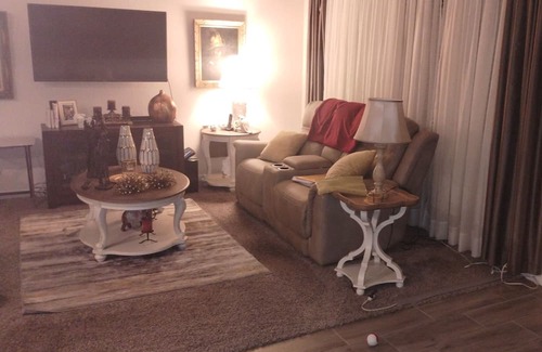 San Antonio House | Comfortable 3-Bedroom Home with Office Space for Families