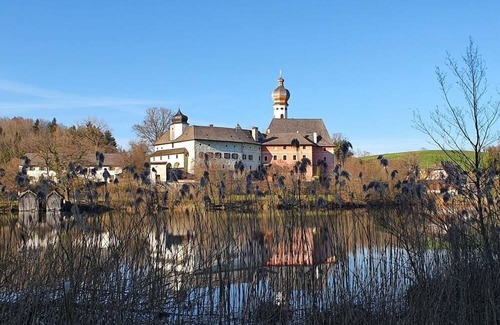 Piding House | Beautiful Uitzicht op Staufen: Pet Friendly with Breakfast