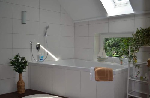 Ihlow House | Modern Retreat at Stiekelstack with Spa & Family Amenities