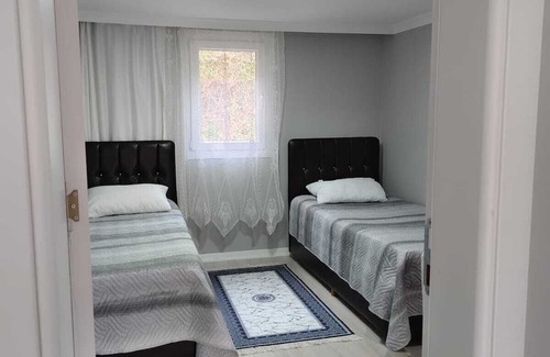Caykara Apartment | Serene Holiday Retreat Surrounded by Nature for Families