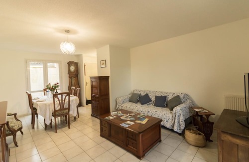 Revel Bed & Breakfast | Family-Friendly Retreat at Chez Maxou - Perfect for Kids