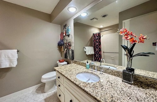 Reservoir House | Central Location with Four Cozy Kings and Family Amenities