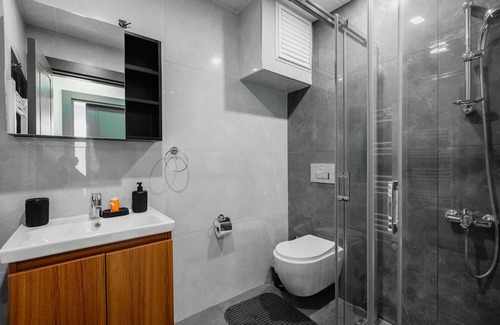 Lara Apartment | Convenient Flat with Balcony Near Lara Beach