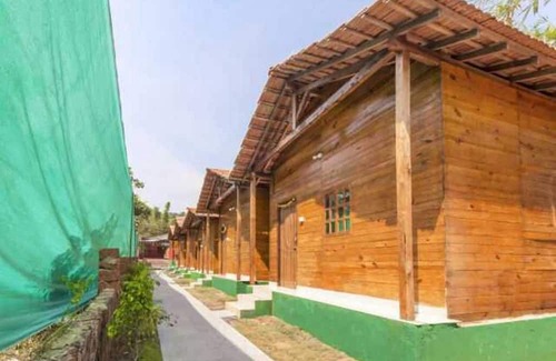 Arambol Hotel | Family-Friendly Mermaid Resort with Delicious Breakfast Options