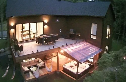 Argenteuil Regional County Municipality Ski Chalet | Perfect Getaway: Spa, Dome Sauna & Lake Access Awaits