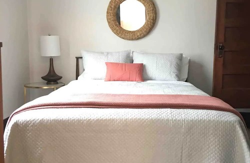Boone Apartment | Budget-Friendly Mid Century Apartment in Downtown Boone