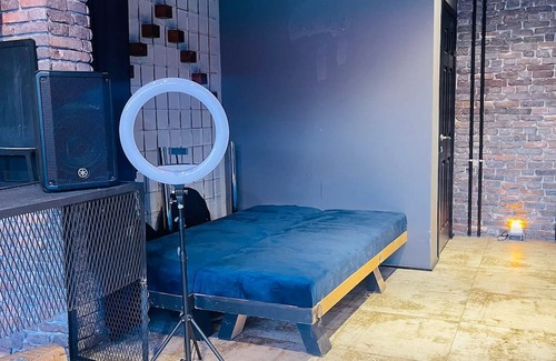 Zekeriyakoy Apartment | Cozy Studio Home BQ with Garden - Perfect for Events