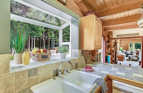Forks Cabin | Experience the Best of Pacific Northwest with Ocean Views