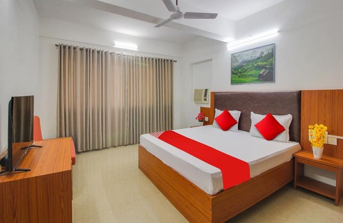 Bogmolo Hotel | OYO Raj Resort