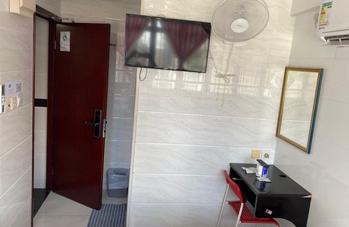 Tsim Sha Tsui House | Budget-Friendly Rhine Guest House: Perfect for Families!