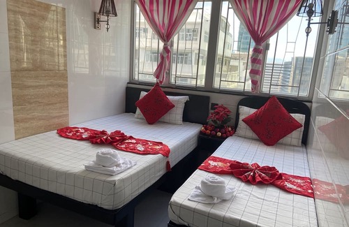Tsim Sha Tsui House | Budget-Friendly Rhine Guest House: Perfect for Families!