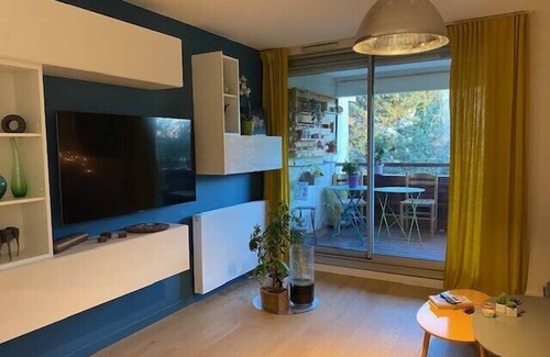 Croix-d'Argent Apartment | Cozy Family Retreat with Kitchen in Montpellier
