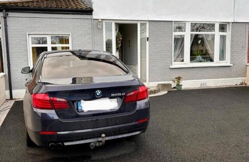 Dublin Apartment | Cozy Liffey Valley Homestay with Breakfast & Family Amenities
