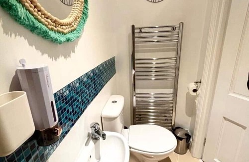 Dublin Apartment | Cozy Liffey Valley Homestay with Breakfast & Family Amenities