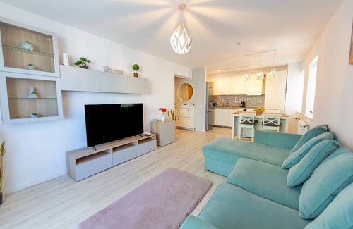 Tractorul Apartment | Nature Retreat in the Heart of Brasov for Families